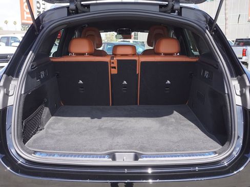 Used 2026 Mercedes-Benz GLC 300 image 7