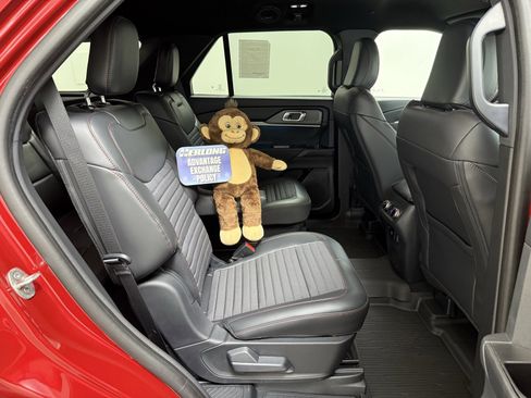 New 2025 Ford Explorer ST-Line w/ Premium Package image 27