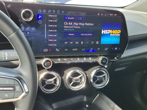 Used 2024 Chevrolet Blazer EV LT AWD/4WD image 20