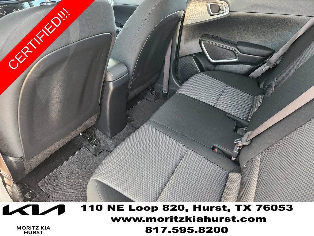Certified 2025 Kia Soul LX w/ LX Technology Package FWD image 29