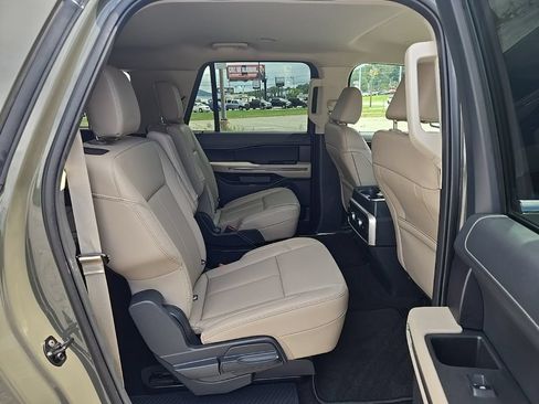 Used 2024 Ford Expedition Max XLT RWD image 20