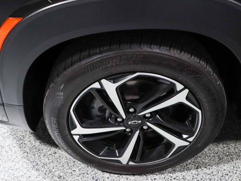 Used 2022 Chevrolet TrailBlazer RS FWD image 11