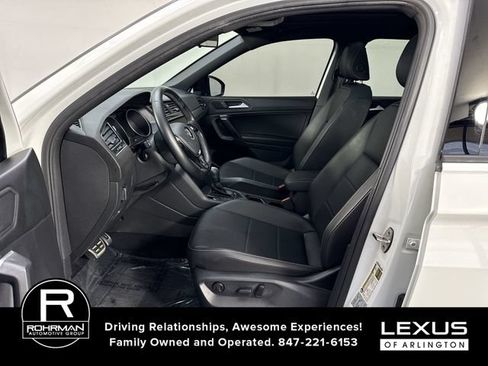 Used 2021 Volkswagen Tiguan SE AWD/4WD image 4