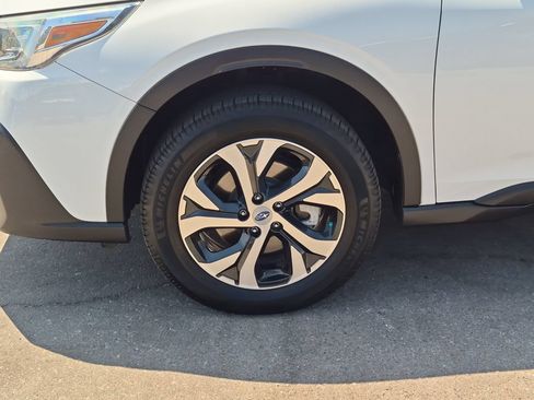 Used 2022 Subaru Outback Limited AWD/4WD image 10