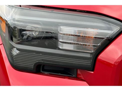 New 2026 Toyota 4Runner SR5 image 32