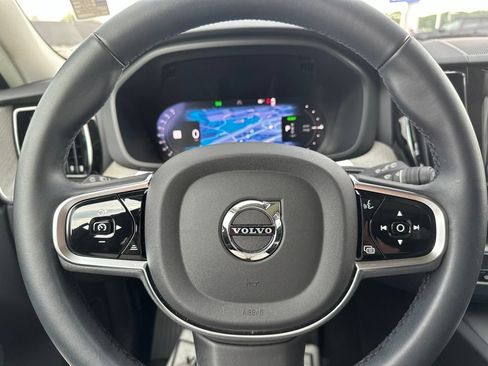 Certified 2025 Volvo XC60 T8 Plus w/ Protection Package Premier AWD/4WD image 27