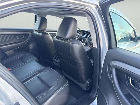 Used 2010 Ford Taurus SEL FWD image 20