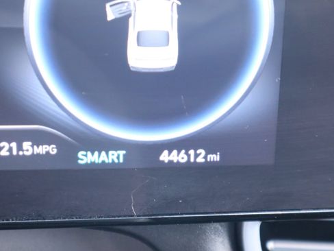 Used 2024 Hyundai Elantra SEL FWD image 35