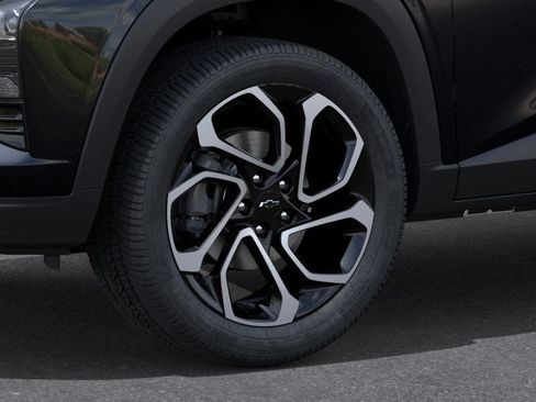 New 2026 Chevrolet Trax RS w/ Sunroof Package FWD image 9
