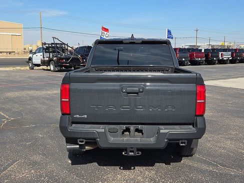 Used 2024 Toyota Tacoma SR image 4