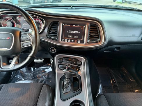 Used 2022 Dodge Challenger GT w/ Plus Package image 21