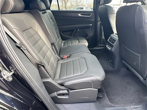 Certified 2025 Volkswagen Atlas Cross Sport SEL image 15