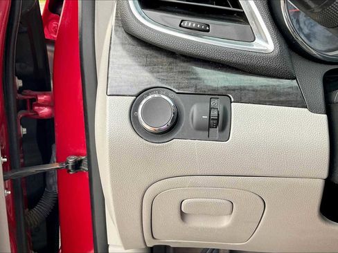 Used 2015 Buick Encore FWD image 32