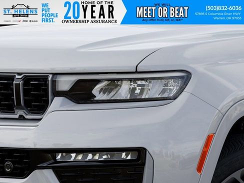 New 2026 Jeep Grand Cherokee Summit image 13