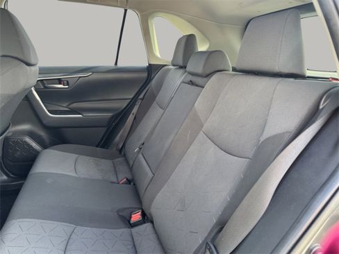 Used 2019 Toyota RAV4 XLE image 22