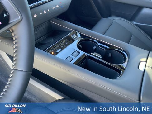 New 2026 Nissan Murano SL image 8