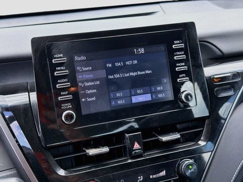 Used 2023 Toyota Camry SE FWD image 15