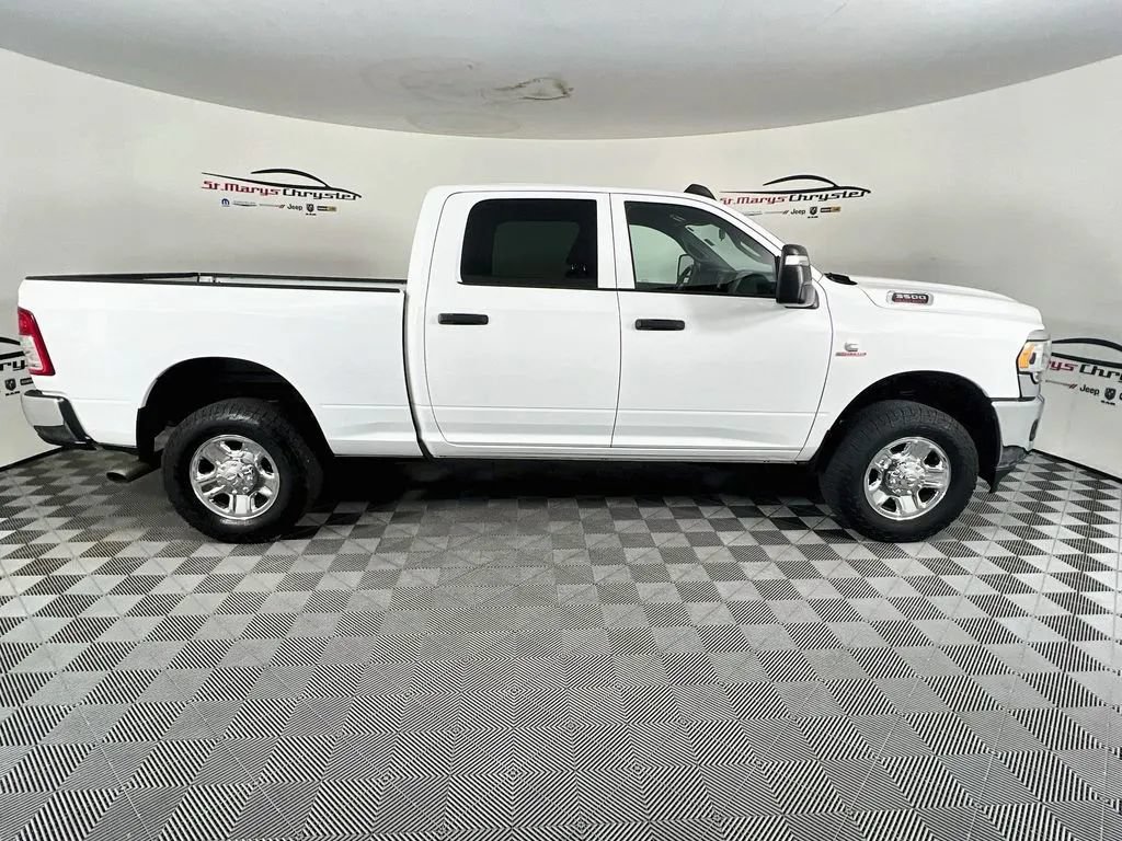 Used 2023 RAM 3500 Tradesman w/ Chrome Appearance Group AWD/4WD image 9