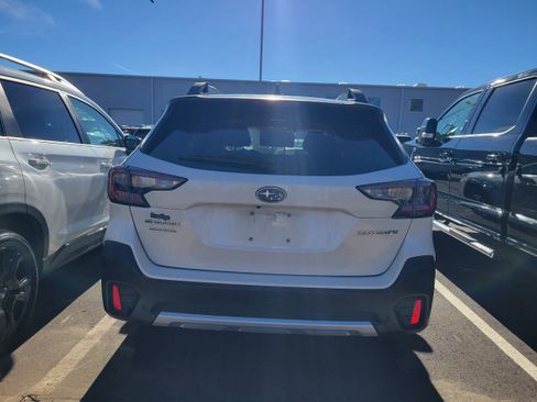 Certified 2021 Subaru Outback Limited image 5