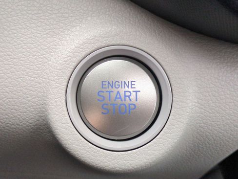 New 2026 Hyundai Venue SEL FWD image 28