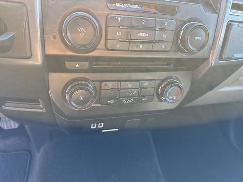 Used 2018 Ford F150 XLT image 13