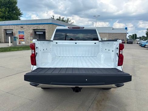 New 2026 Chevrolet Silverado 1500 W/T w/ WT Value Package AWD/4WD image 31