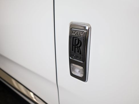 Used 2023 Rolls-Royce Cullinan image 57