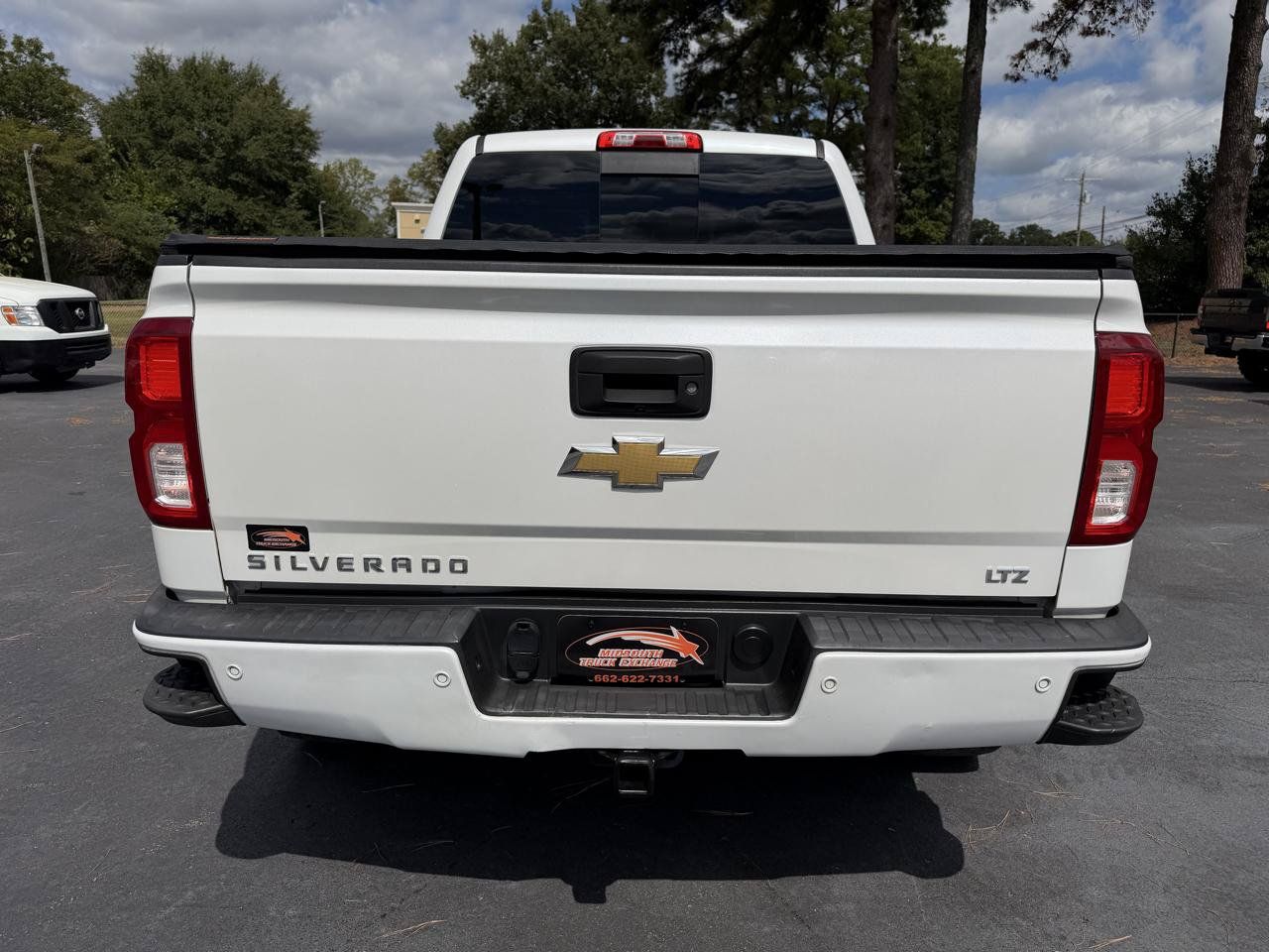 Used 2016 Chevrolet Silverado 1500 LTZ Z71 w/ LTZ Plus Package AWD/4WD image 3
