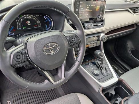 Used 2020 Toyota RAV4 Limited image 10