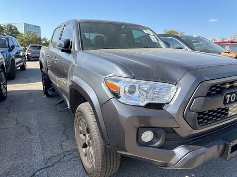 Used 2023 Toyota Tacoma SR5 image 3