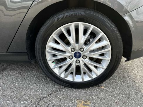 Used 2015 Ford Focus Titanium w/ Titanium Cold Weather Package image 12