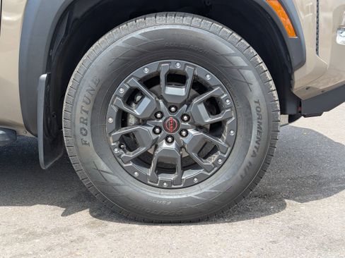 Used 2022 Nissan Frontier PRO-4X w/ Pro-4X Premium Package AWD/4WD image 47