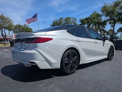 Used 2025 Toyota Camry XSE image 4
