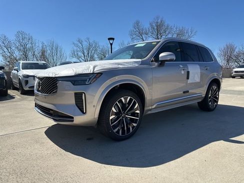 New 2026 Volvo XC90 B6 Ultra image 3