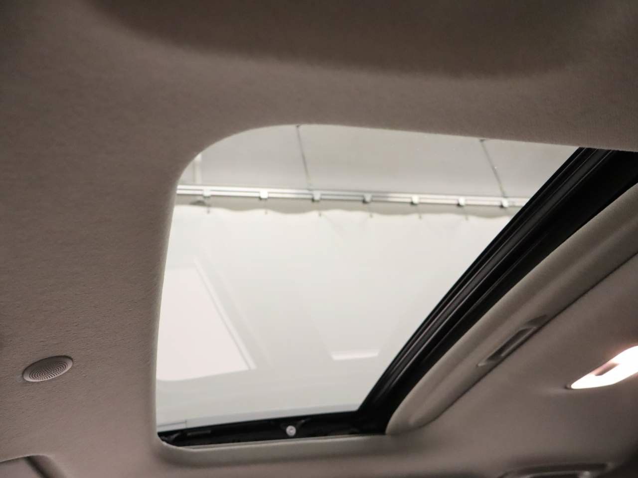Used 2026 Hyundai Venue SEL FWD image 16