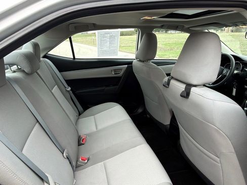 Used 2014 Toyota Corolla LE image 28