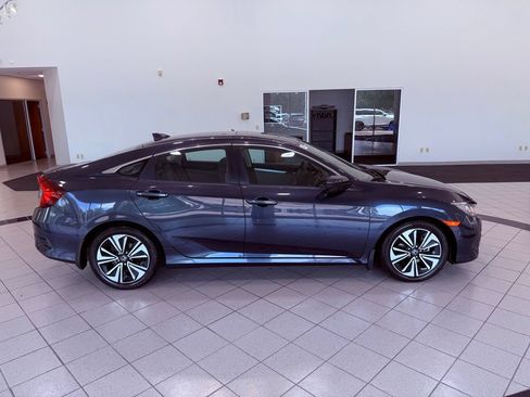 Used 2017 Honda Civic EX-T image 13