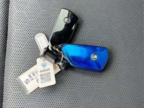Used 2021 Volkswagen ID.4 Pro S w/ Gradient Package RWD image 10