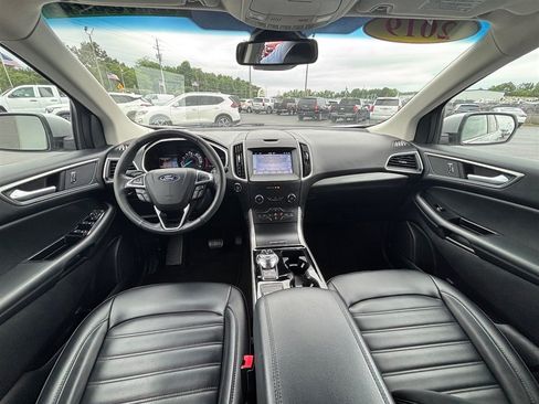 Used 2019 Ford Edge SEL w/ Equipment Group 201A FWD image 18