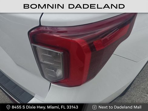 Used 2022 Ford Explorer ST-Line w/ Class IV Trailer Tow Package image 5