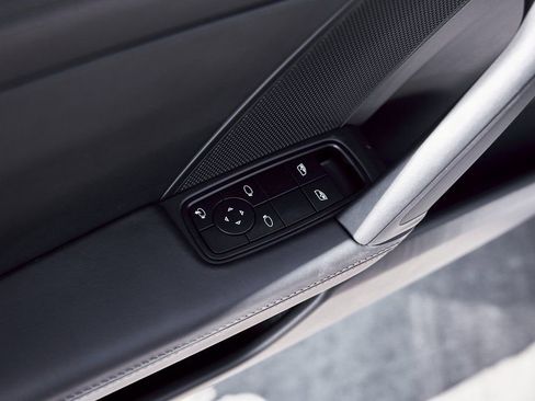 Used 2026 Porsche 911 Targa 4S image 33