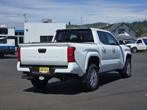 New 2026 Toyota Tacoma SR5 RWD image 5