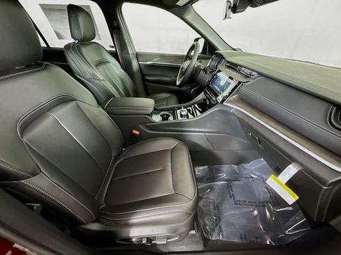New 2026 Jeep Grand Cherokee L Limited image 27