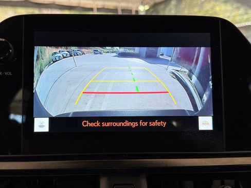 Certified 2024 Lexus UX 250h FWD image 16