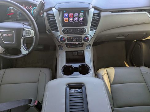 Used 2017 GMC Yukon SLT w/ Open Road Package RWD image 18