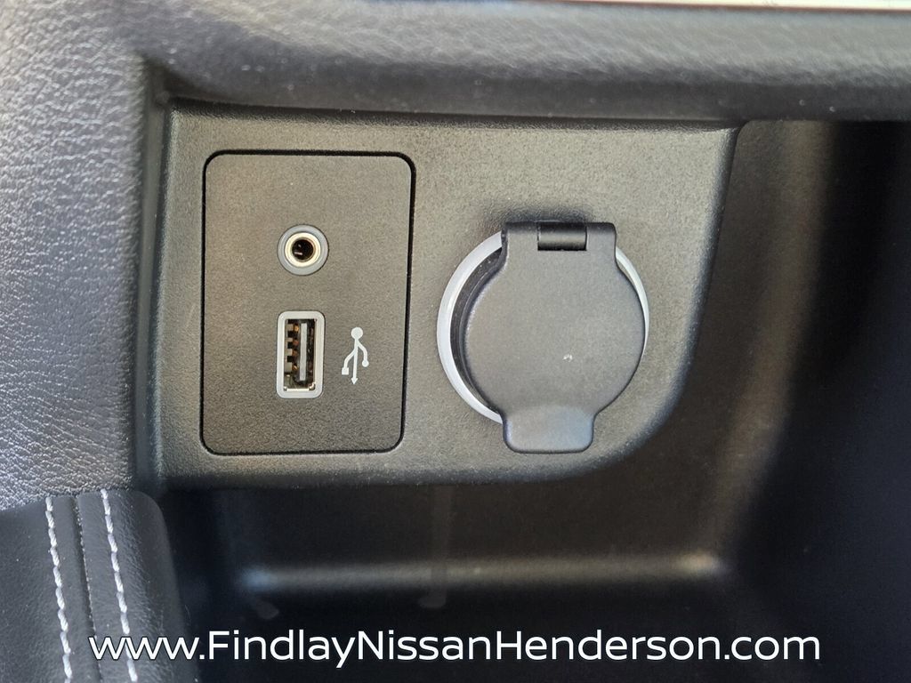 Used 2018 Nissan Kicks S FWD image 26