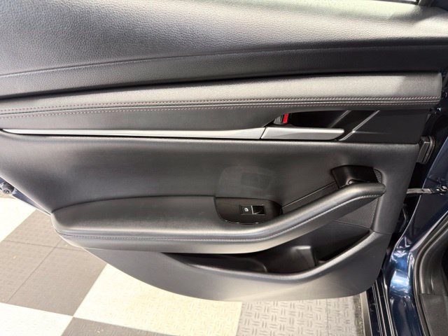 Used 2025 MAZDA MAZDA3 s Sport FWD image 18