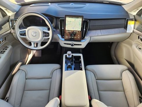 New 2026 Volvo XC90 T8 Ultra w/ Protection Package Premier image 11