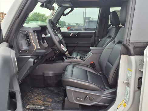 New 2026 Ford Bronco Badlands AWD/4WD image 19