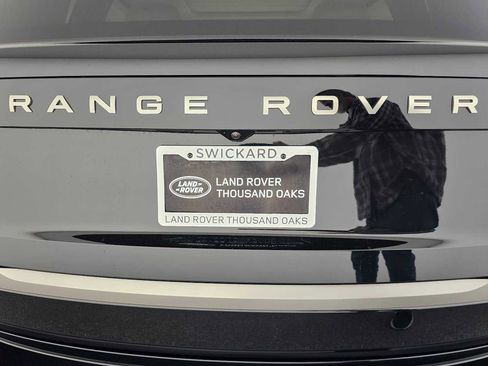 New 2026 Land Rover Range Rover SE image 13
